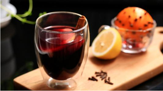 還在喝冷紅酒？快來(lái)跟小編學(xué)習(xí)熱紅酒的做法吧