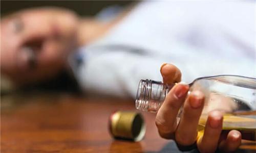 喝酒心跳加速怎么回事，喝酒不能吃什么食物