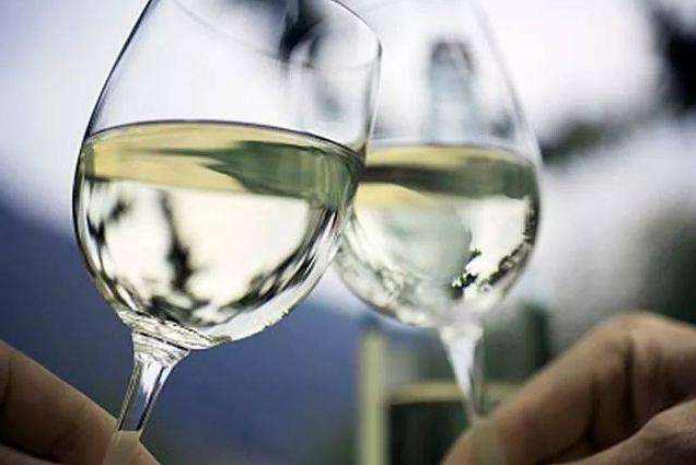 喝酒為什么要碰杯？這些酒桌文化你得知道
