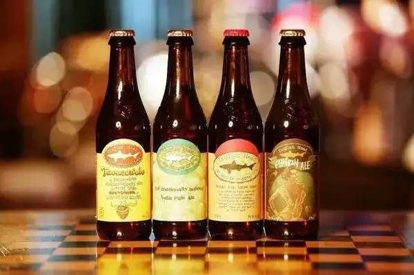對于度數(shù)比較低的紅酒啤酒骨折能喝嗎？千萬不要這么做