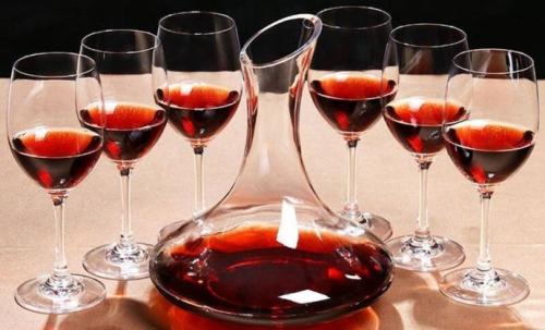 喝紅酒可以美容嗎？什么時候喝葡萄酒比較好？