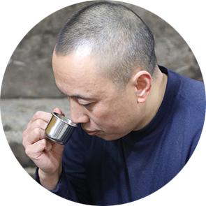 五糧液集團(tuán)羅邦全：三十余載堅(jiān)守，釀造一杯五糧濃香