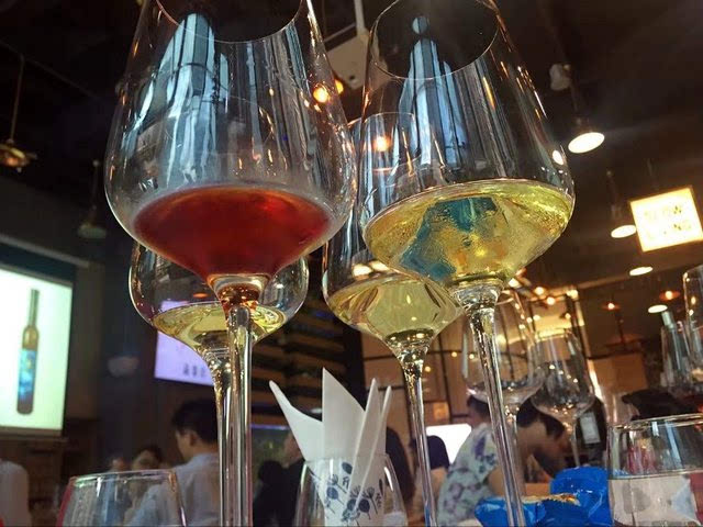 喝冰酒的好處有哪些？冰酒有什么保健功效？