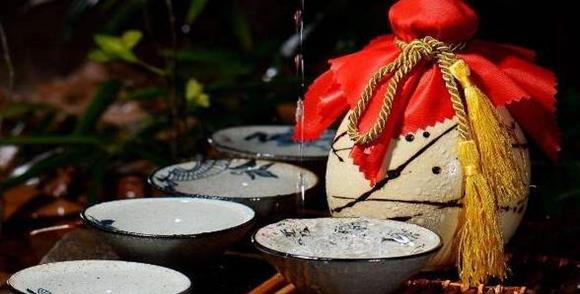 苦蕎酒是白酒嗎？苦蕎酒價(jià)格一瓶多少錢