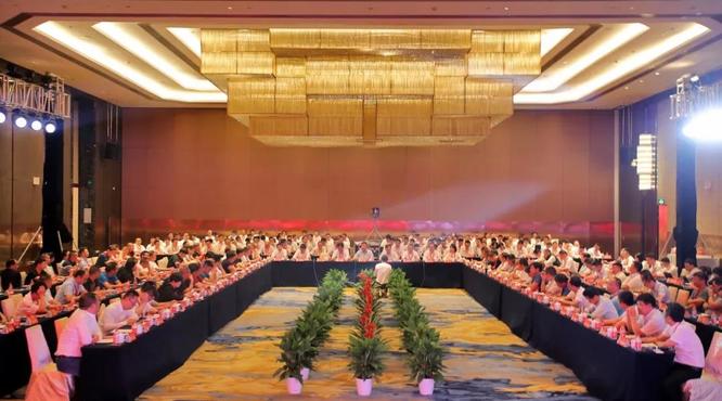 百年傳承十代經(jīng)典，瀘州老窖特曲第十代產(chǎn)品上市發(fā)布