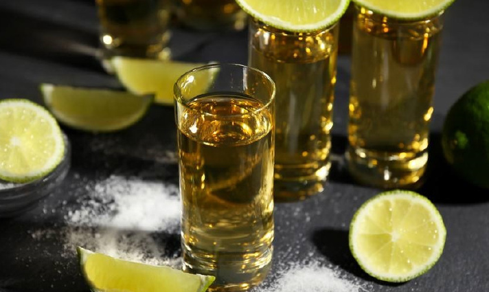 龍舌蘭酒怎么喝？為什么都要放鹽呢？