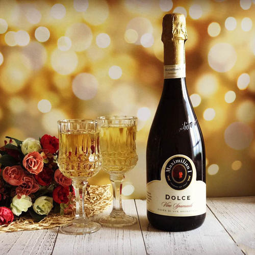 香檳和白葡萄酒有什么區(qū)別？白葡萄酒和香檳哪個(gè)好喝？