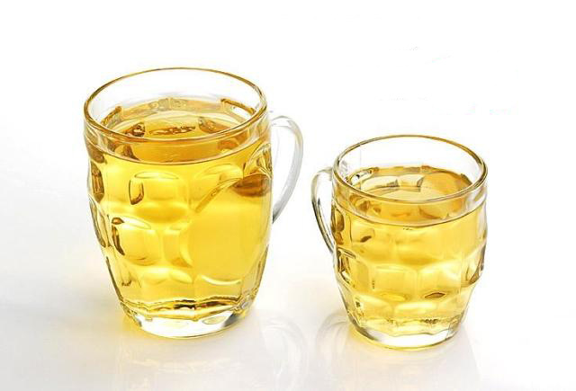過(guò)期啤酒能喝嗎？過(guò)期啤酒喝了會(huì)怎么樣？