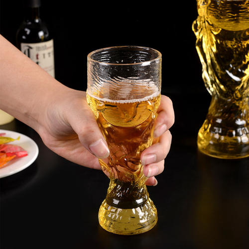 吃綠豆糕能喝啤酒嗎？吃綠豆糕喝啤酒好不好？