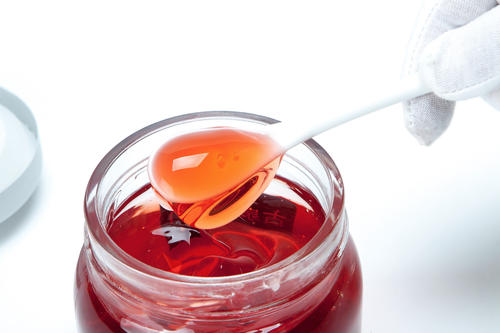 紅酒可以做面膜嗎？紅酒面膜有什么功效？