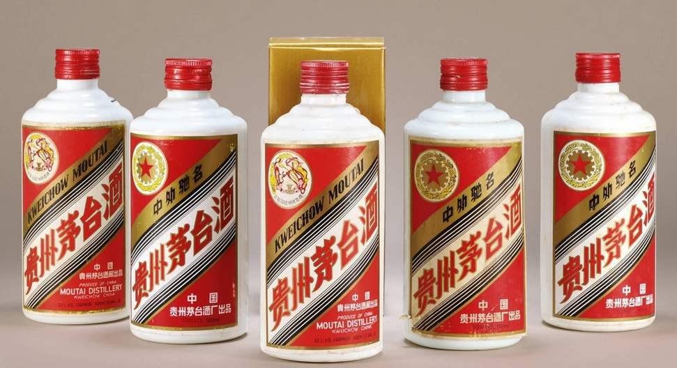 春節(jié)將至茅臺(tái)集團(tuán)連發(fā)提價(jià)通知，53度飛天茅臺(tái)漲價(jià)成必然