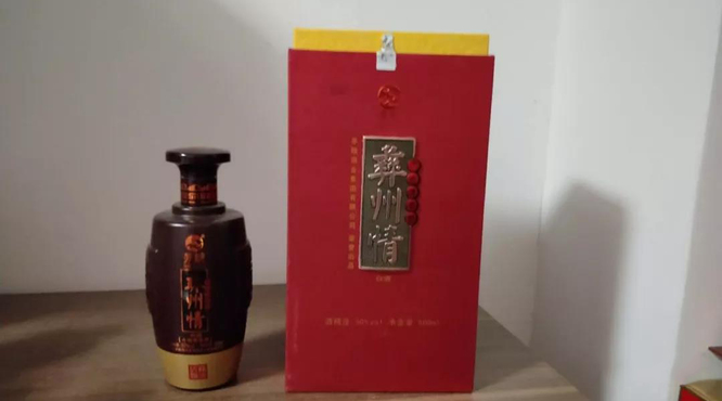 品鑒茅糧15年陳釀，香艷的云南小曲清香酒