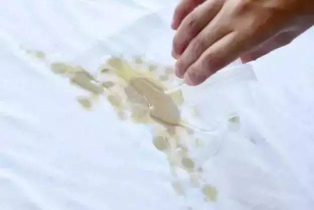 紅酒漬怎么洗？如何去除紅酒漬
