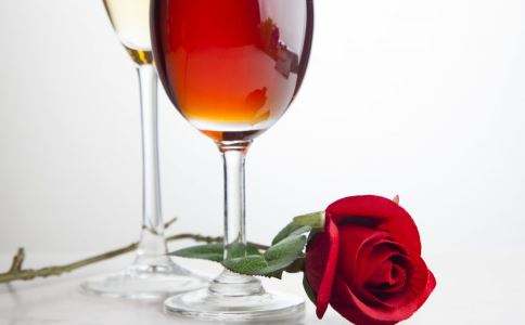 初學者選擇什么紅酒？喝紅酒的正確方法是什么？