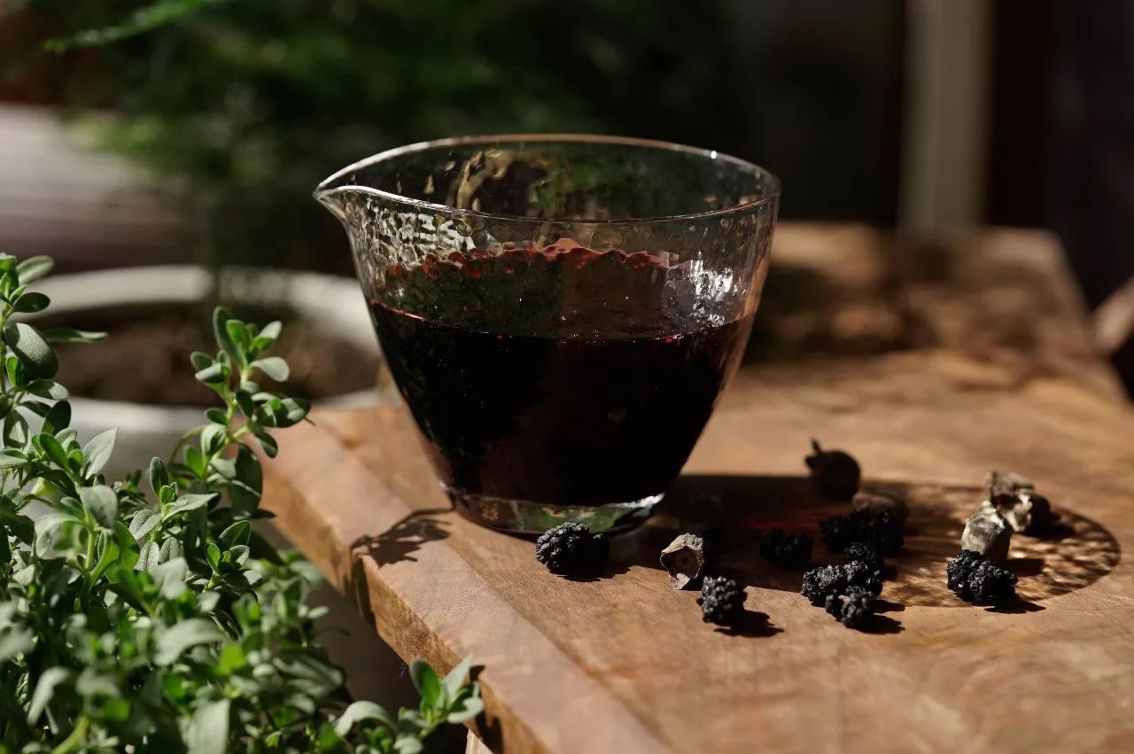 怎樣制作桑葚酒？桑葚釀酒的制作方法