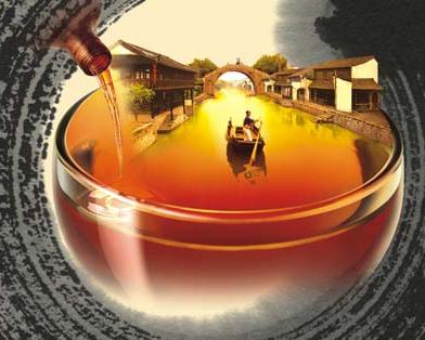 黃酒怎么辨別真假？觀看黃酒的色澤。
