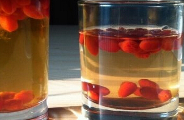 枸杞子泡酒可以壯陽嗎？枸杞子泡酒有副作用嗎？