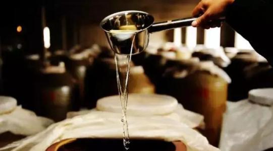 白酒怎么存放？開瓶的白酒應(yīng)該怎么收藏？