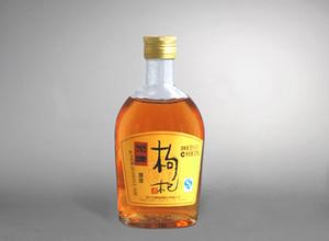 寧夏枸杞酒有什么好處？泡枸杞酒有什么小竅門？