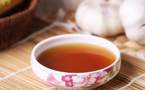 黃酒和白酒哪個更有利于身體健康？黃酒和白酒有什么差別？