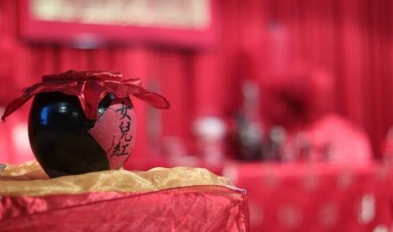 女兒紅是什么意思，女兒紅什么時(shí)候能喝