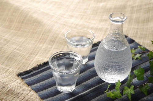 日本清酒的保質(zhì)期是多久？日本清酒應(yīng)該如何保存？