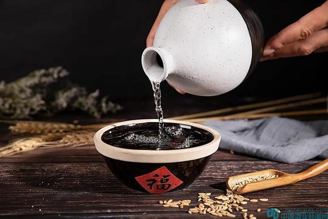 酒圈的事：憑啥說你家的酒好？