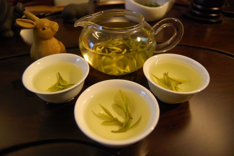 喝醉酒了喝茶可以解酒嗎？喝完酒后第二天喝什么解酒