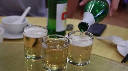喝一瓶啤酒多久可以開車不算酒駕，用蜂蜜水可以解酒嗎？