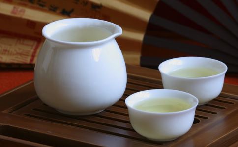 吃什么解酒，喝什么也解酒呢？