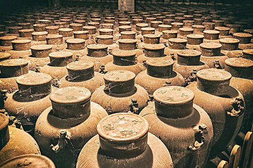為什么濃香型白酒強(qiáng)調(diào)窖齡？什么是窖齡？