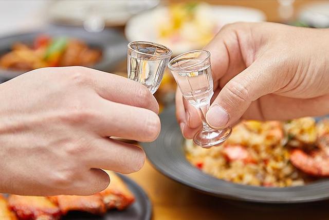 什么酒是純糧食釀造的？純糧釀造的白酒有哪些？