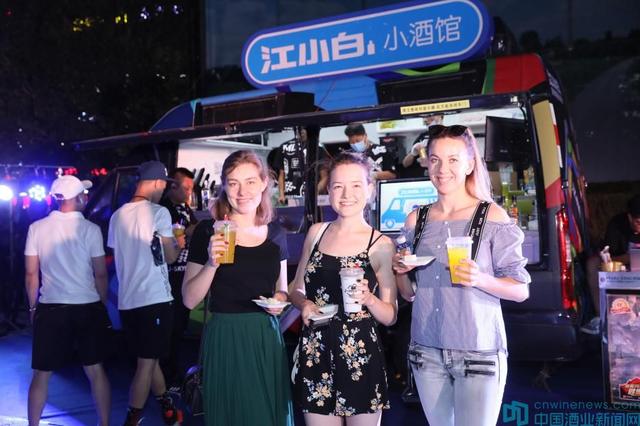 線上云鑒酒，汾酒帶江小白、青海青稞酒崛起按下加速鍵