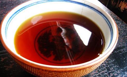 黃酒放幾年比較好？黃酒放一年以上比較好。