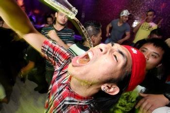 喝啤酒會長胖還是喝葡萄酒會長胖？怎樣喝酒不會長胖？
