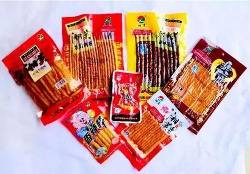 啤酒和辣條可以一起吃嗎？啤酒和辣條不建議一起吃。