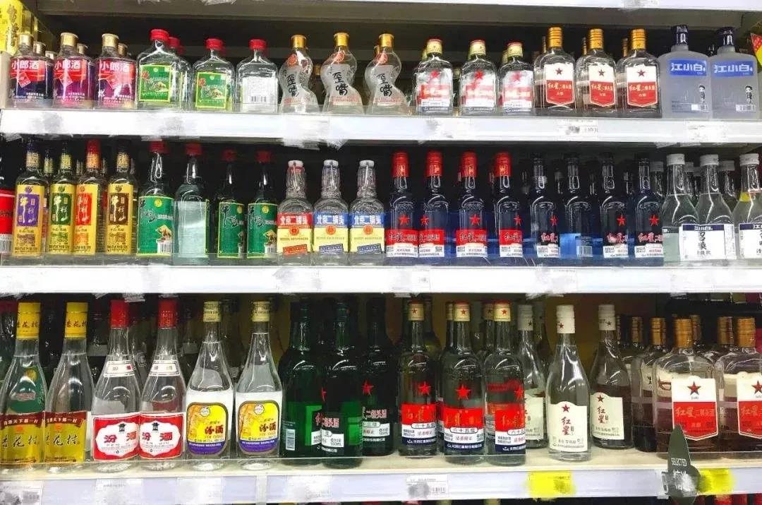 衡水老白干新推68元光瓶酒，高線光瓶搶位戰(zhàn)，誰的勝算更大？