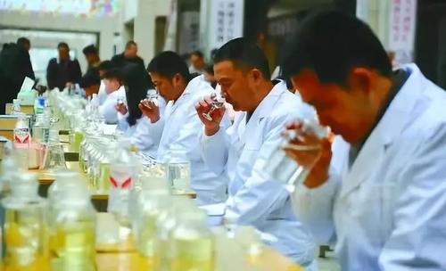 白酒香味越重越好嗎？白酒香味重能說明什么問題？