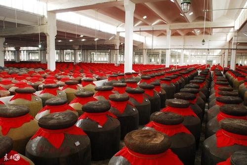 白酒儲存容器一般有哪些？塑料桶可以用來裝白酒嗎？