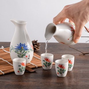 喝白酒如何選擇白酒杯？喝白酒的杯子有哪些？