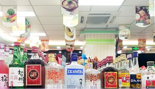 瀘州老窖、舍得等布局高線光瓶酒市場，江小白或將掉隊?