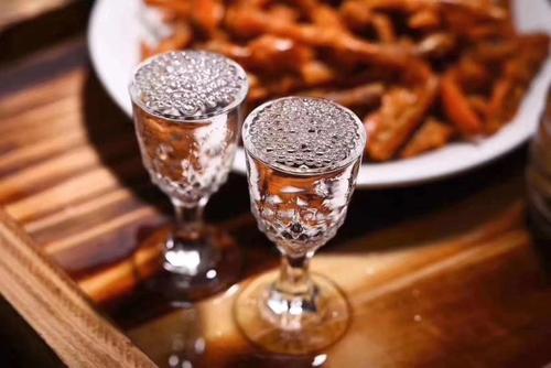 新疆有哪些白酒品牌？新疆喝酒有哪些習(xí)俗？