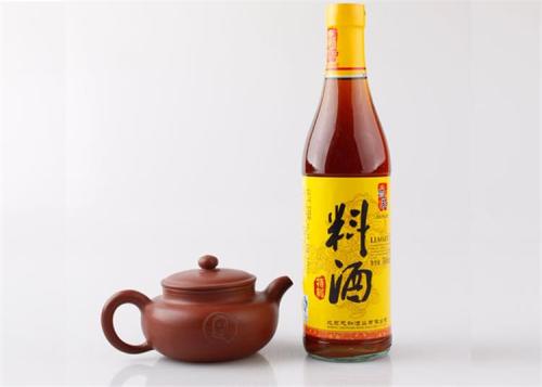 可以用白酒替代料酒嗎？吃了料酒做的菜會被酒駕嗎？