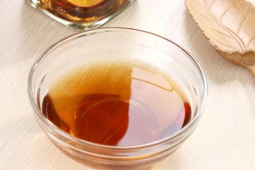為什么黃酒不如白酒多？黃酒和白酒哪一個比較好？