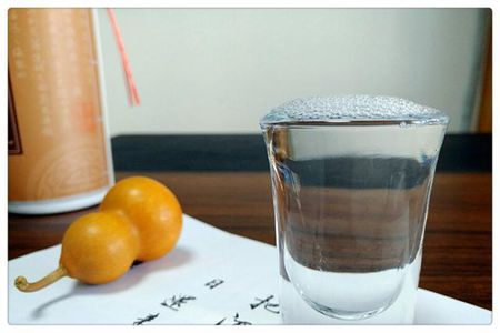 如何用白酒加白醋去除腳氣？白酒加白醋有什么功效？