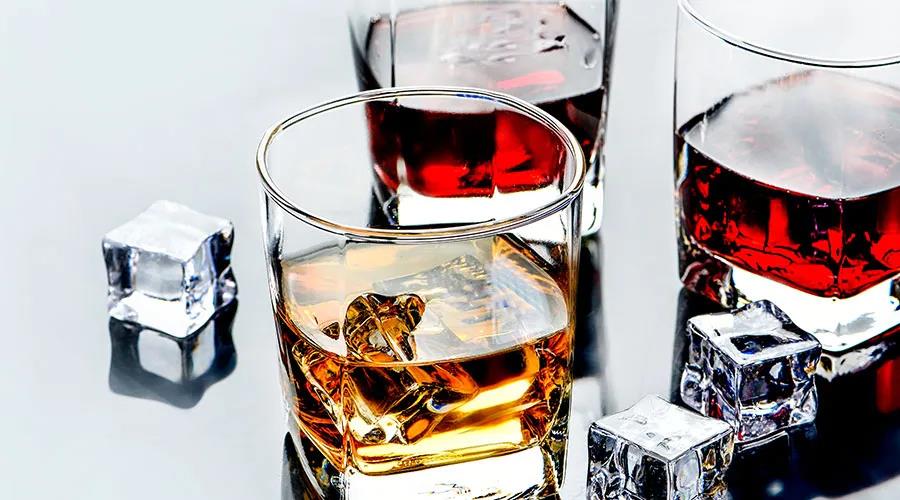酒商一瓶賺20塊，百億威士忌賽道虛熱or真熱？