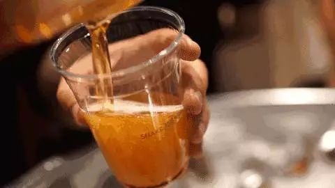 過期的啤酒還能喝嗎？過期啤酒什么味道？