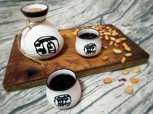紫酒需要醒酒嗎？喝紫酒如何正確醒酒？