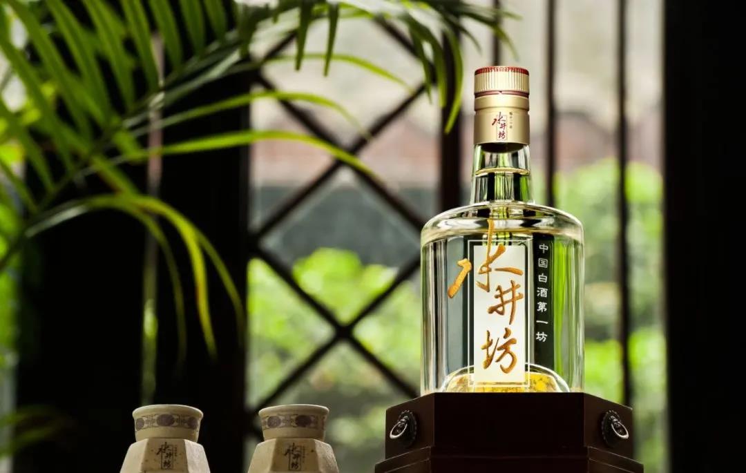 水井坊業(yè)績雙降預示白酒否極泰來？