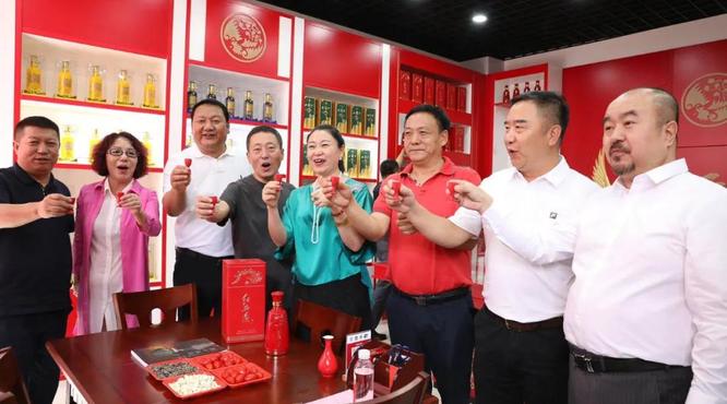 西鳳酒落地山西孝義公益晚宴舉行